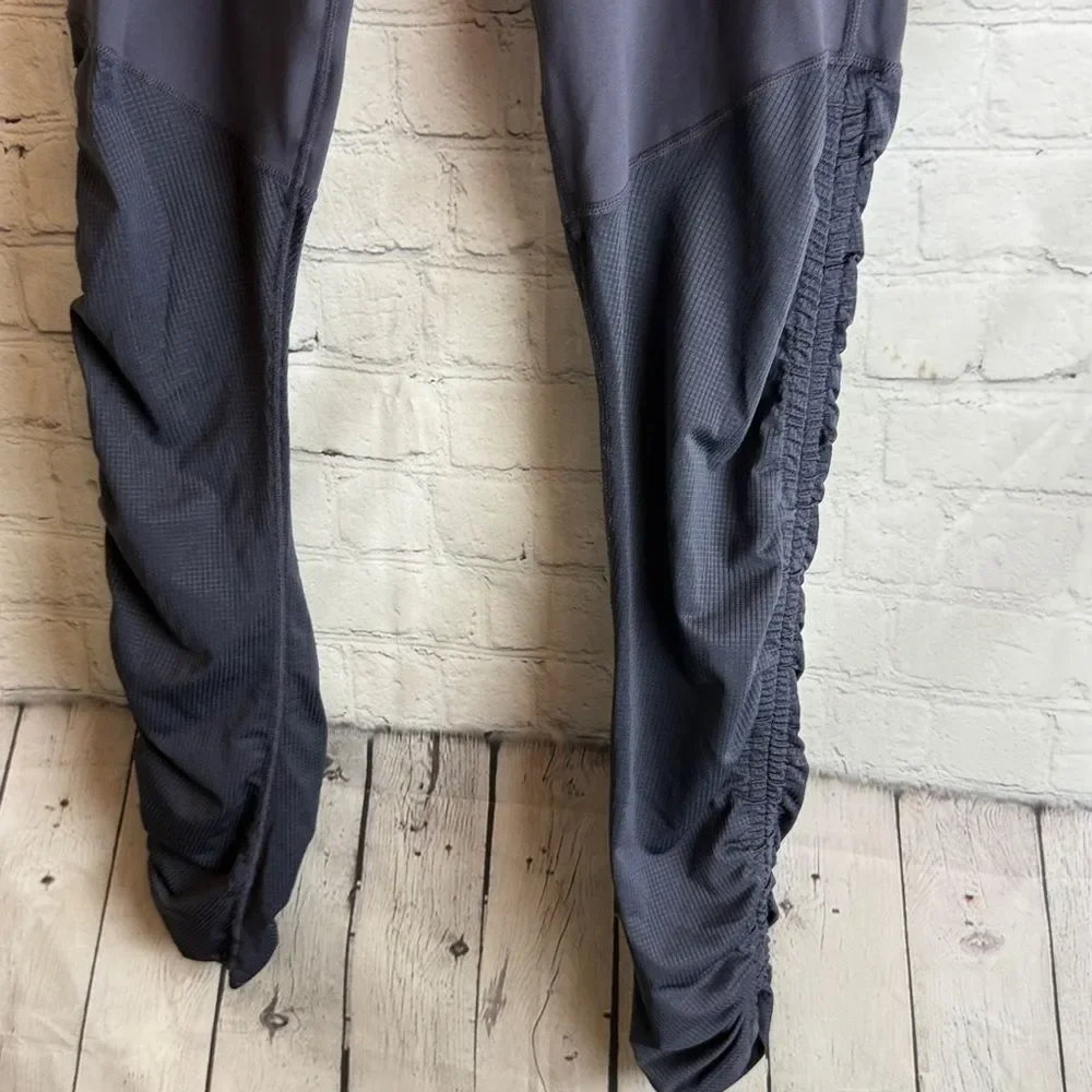 Fabletics sleek charcoal